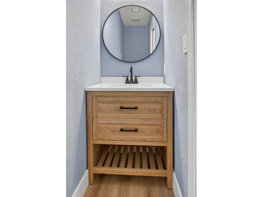 Welcome to 6647 Boca Hermosa Lane! Just renovated and move-in - photo 25