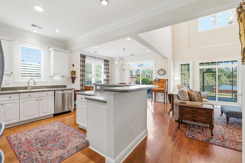 One of the most private settings in Huntington Lake Villas - - photo 15