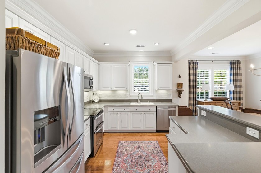 One of the most private settings in Huntington Lake Villas - - photo 16