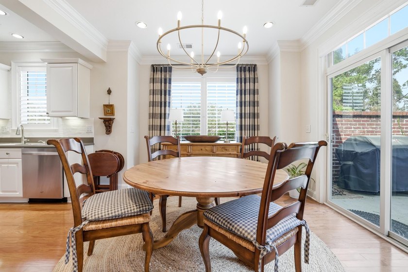 One of the most private settings in Huntington Lake Villas - - photo 23
