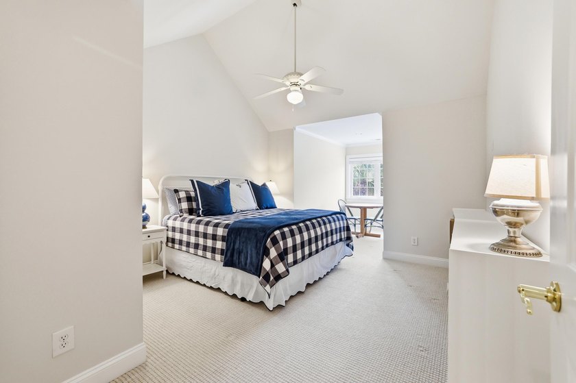 One of the most private settings in Huntington Lake Villas - - photo 46