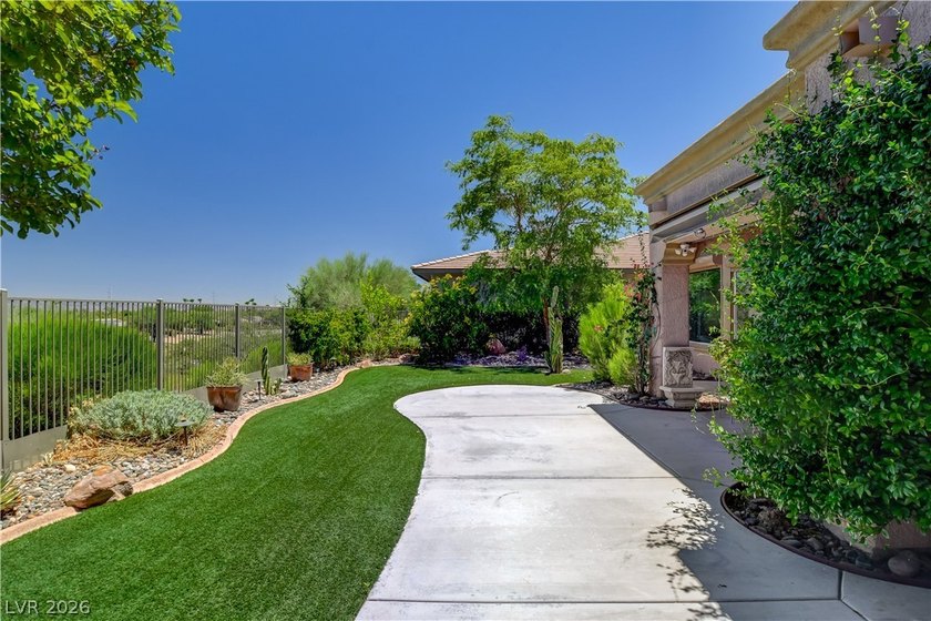 Welcome to this beautifully upgraded, energy-efficient - photo 31
