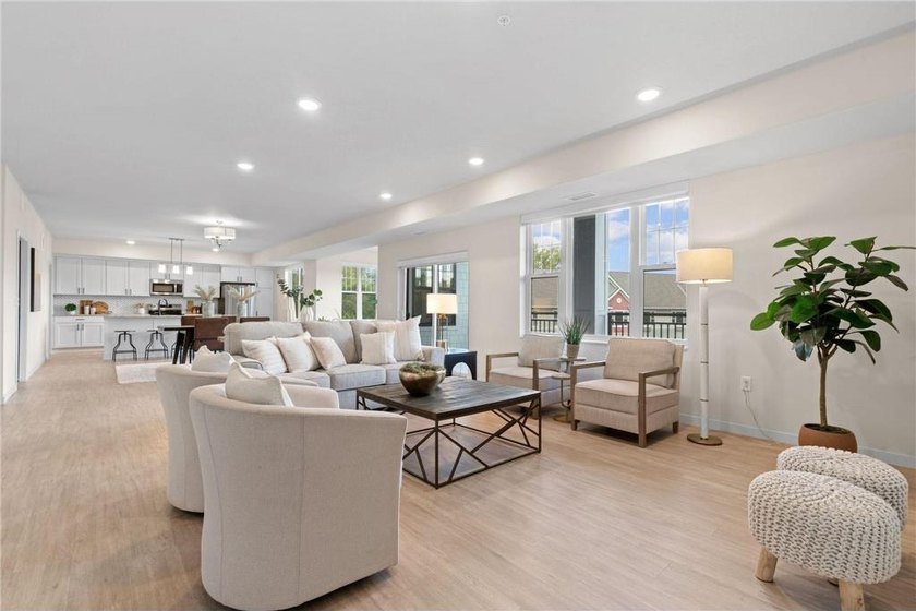 Welcome to easy, maintenance-free living at The American - photo 10