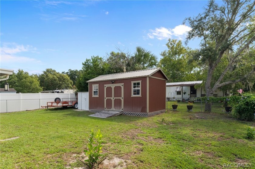 Move-in ready and full of charm, this well-maintained 2-bedroom - photo 28