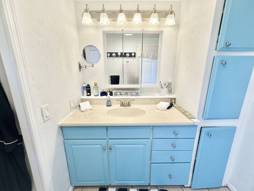 Welcome to your dream home in the highly sought-after 55+ - photo 34