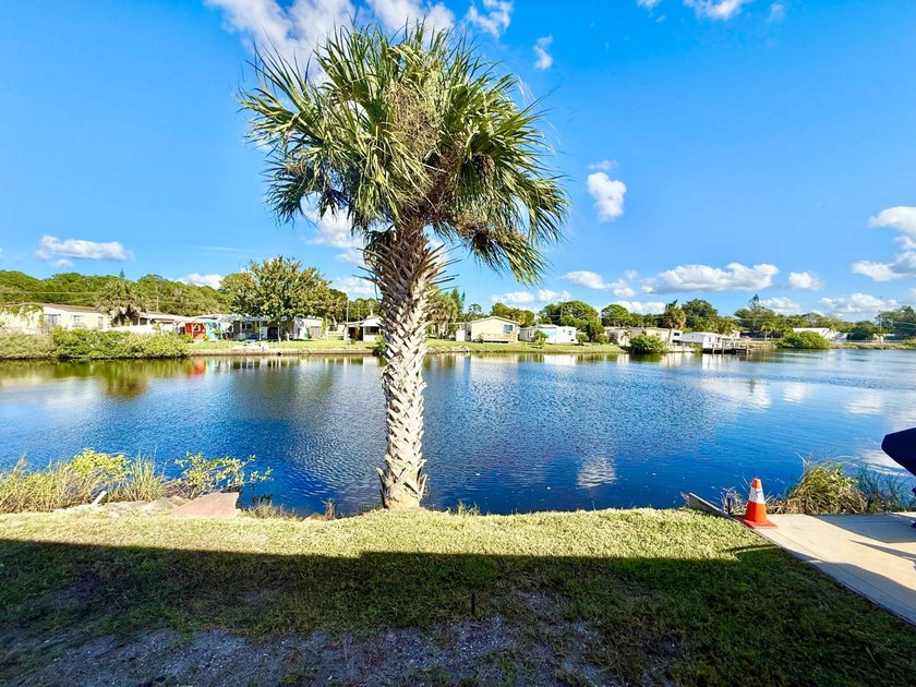 Welcome to your dream home in the highly sought-after 55+ - photo 42