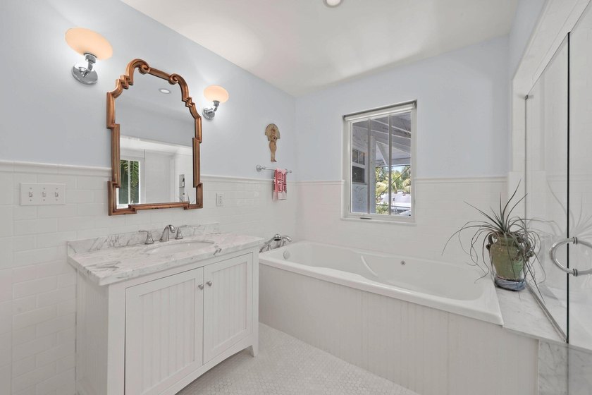 Rare opportunity to own a piece of Lake Worth Beach history in - photo 28