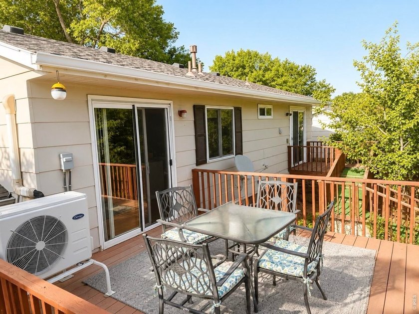 Welcome to this charming 4 bedroom, 2 bath home offering - photo 10