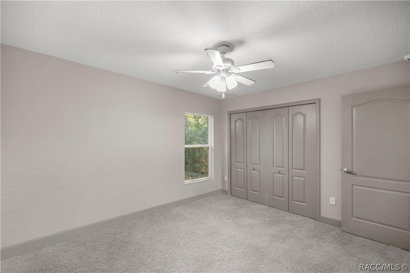 Welcome to luxury waterfront living on the infamous Rainbow - photo 27