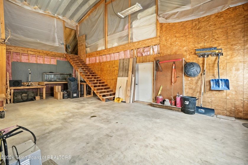 Located in the town of Dubois, this versatile live/work property - photo 37
