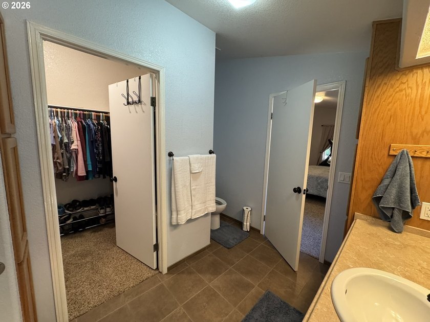 Beautiful home in desirable beach area location. Tucked away on - photo 9