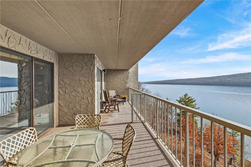 Enjoy the sunrises on the spacious balcony with million dollar - photo 6