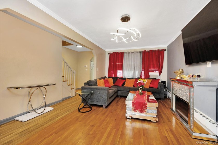 Accepted Offer 12/14. Semi-attached single family house in - photo 13
