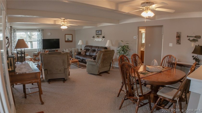 Lakefront living at its finest in this stunning waterfront ranch - photo 17