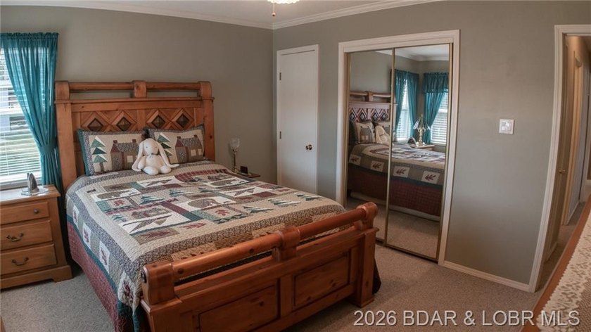 Lakefront living at its finest in this stunning waterfront ranch - photo 26