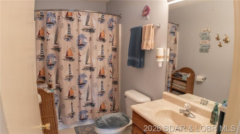 Lakefront living at its finest in this stunning waterfront ranch - photo 34
