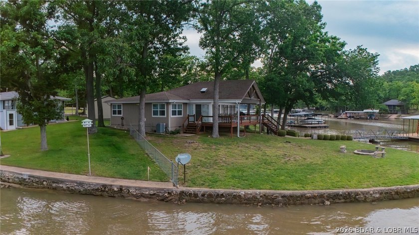 Lakefront living at its finest in this stunning waterfront ranch - photo 49