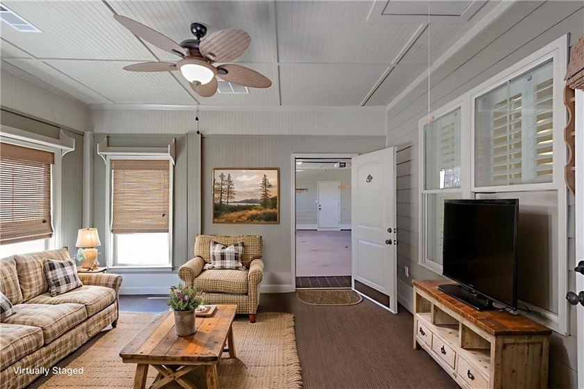 Welcome to 3315 Double Eagle Lane, where low-maintenance living - photo 29