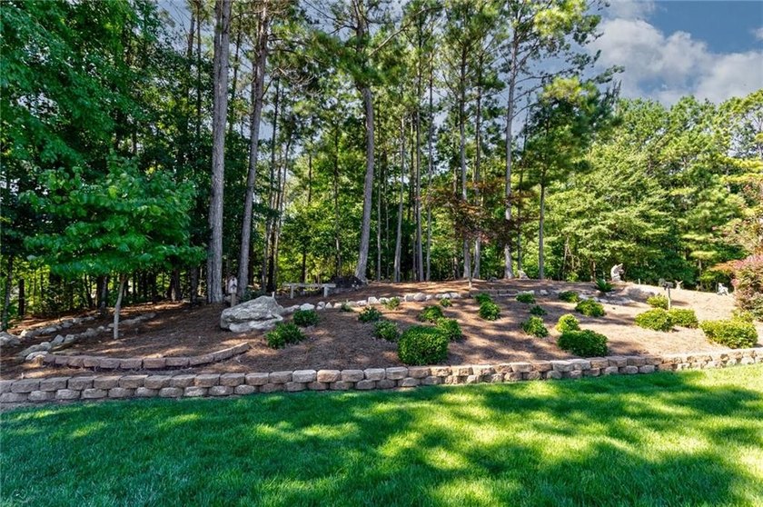 Welcome to 3315 Double Eagle Lane, where low-maintenance living - photo 34