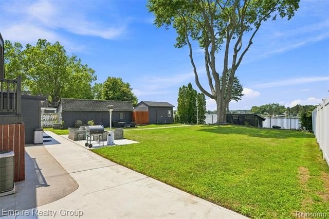 Stunning Luxury Lakefront Home on Belleville Lake Experience the - photo 45
