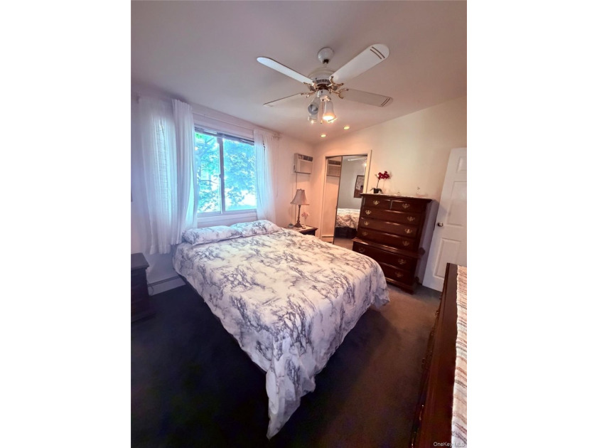 Don't miss this well-maintained ranch offers 3 bedrooms, 2 full - photo 5