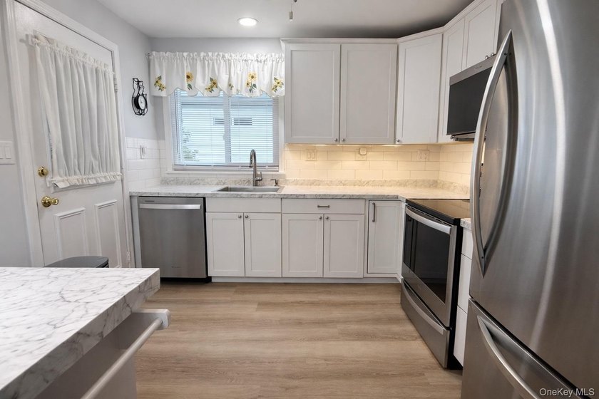 Welcome to your beautiful 2 bedroom 2 full bath home. The Admore - photo 3