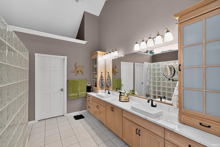 Exceptional luxury home on the Upper St. Joe River loaded with - photo 16