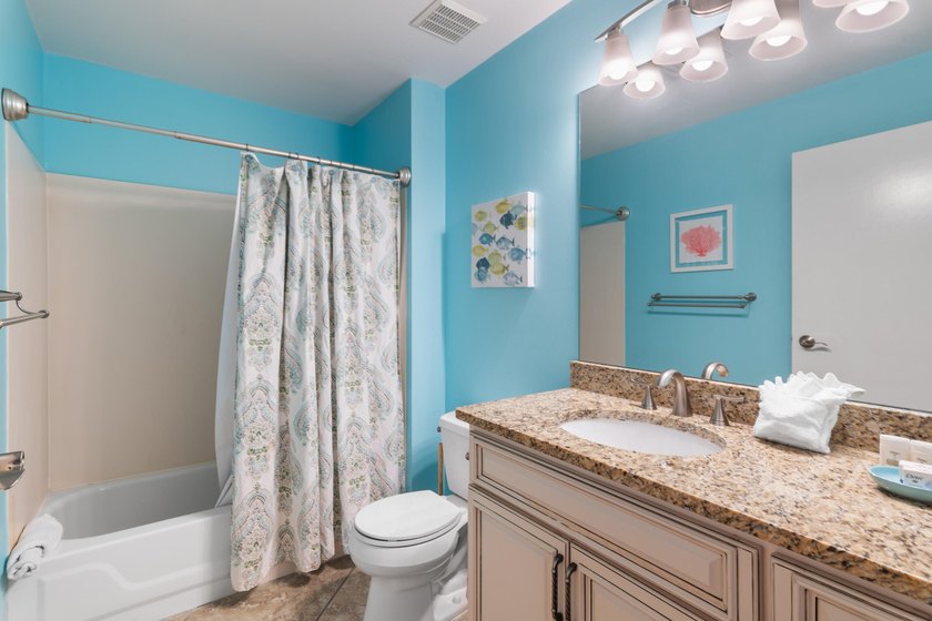 Welcoming FULLY FURNISHED 3 bedroom/3 bathroom end unit at the - photo 23