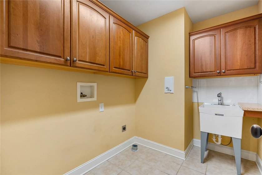 This charming Craftsman-style home in the highly sought-after - photo 25