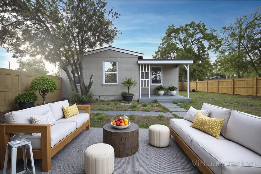 Over 2400 Sqare feet!!! Pictures do no justice to this home - photo 2