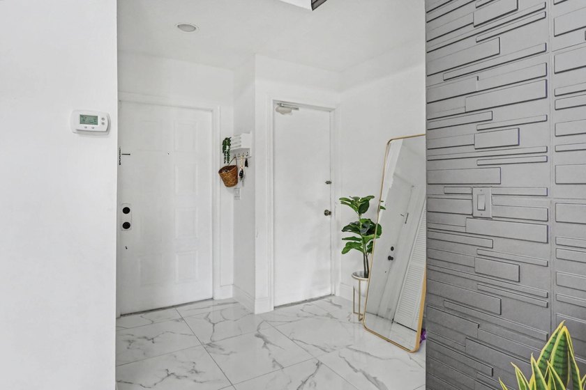 Welcome to this beautiful 3-bedroom, 2-bath residence located in - photo 6