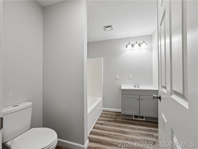 Completely rebuilt from the ground up, 5-bed, 3-bath home in - photo 20