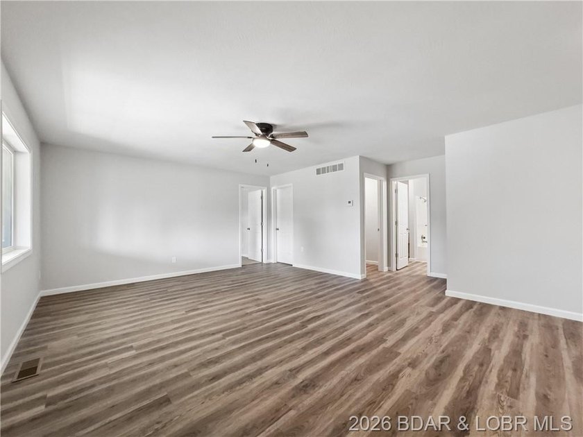 Completely rebuilt from the ground up, 5-bed, 3-bath home in - photo 27