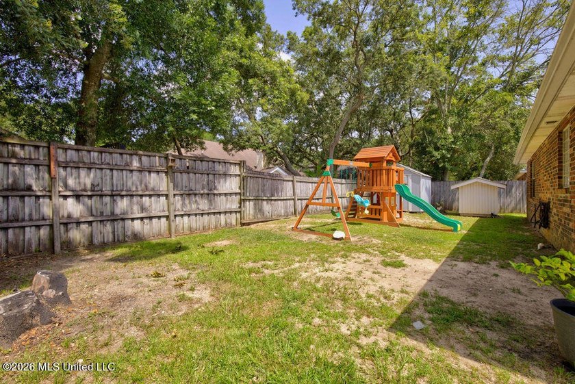 Welcome HOME! This well-maintained 3-bedroom, 2-bath home offers - photo 28