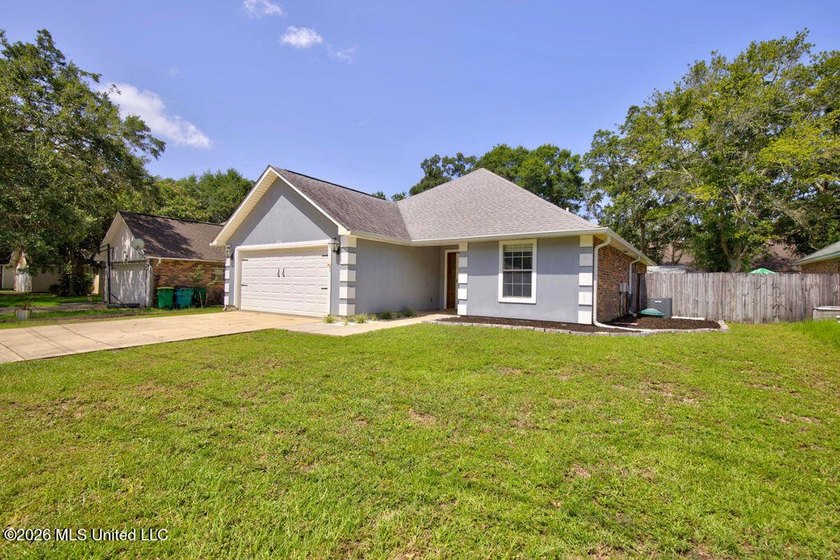 Welcome HOME! This well-maintained 3-bedroom, 2-bath home offers - photo 30