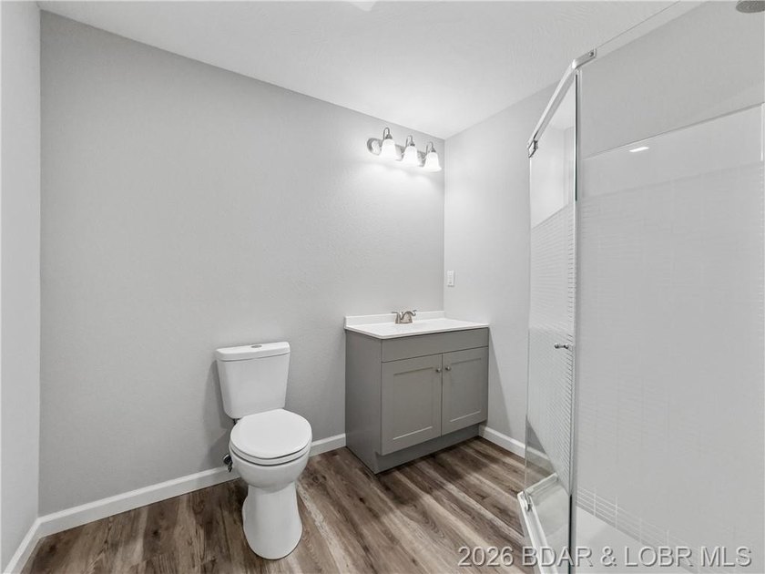 Completely rebuilt from the ground up, 5-bed, 3-bath home in - photo 35