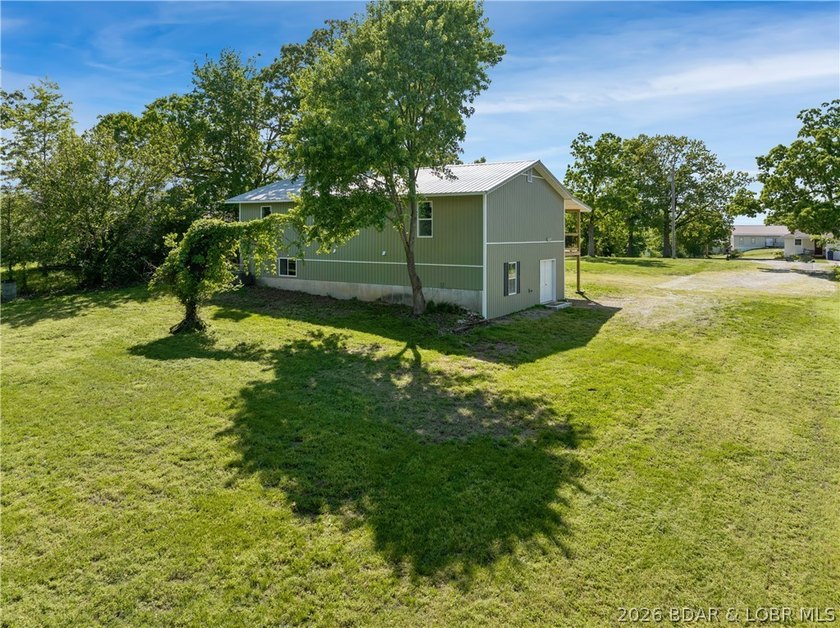 Completely rebuilt from the ground up, 5-bed, 3-bath home in - photo 45