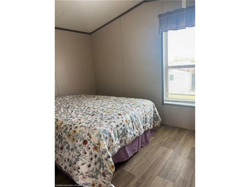 Welcome to easy Florida living! This 2023, 2-bedroom, 1-bath - photo 14