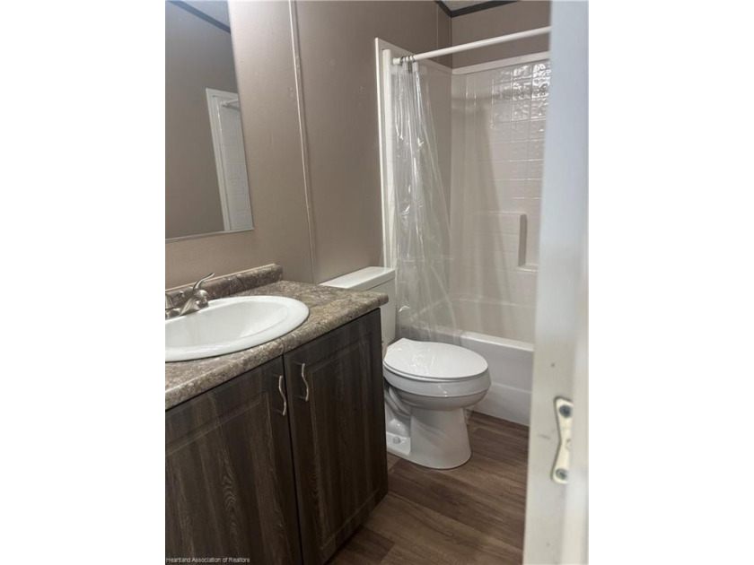 Welcome to easy Florida living! This 2023, 2-bedroom, 1-bath - photo 16
