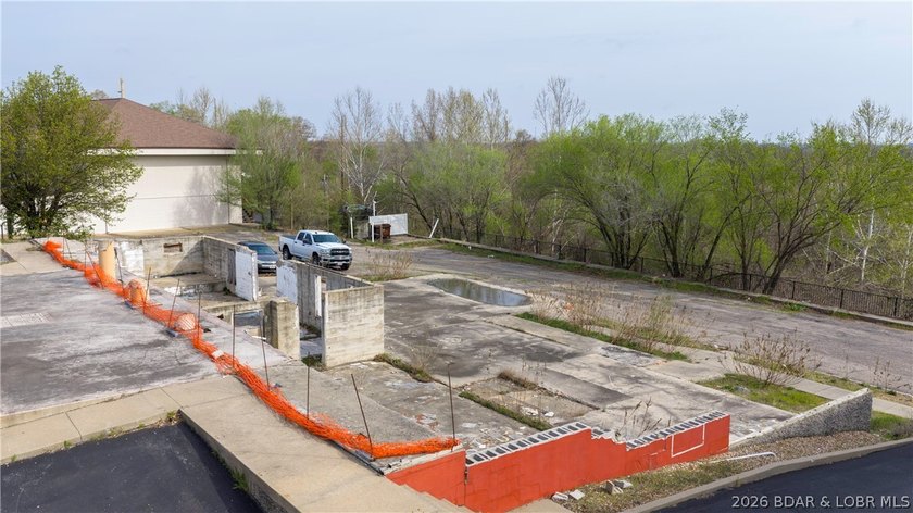 Prime Commercial Opportunity! This exceptional commercial lot is - photo 23