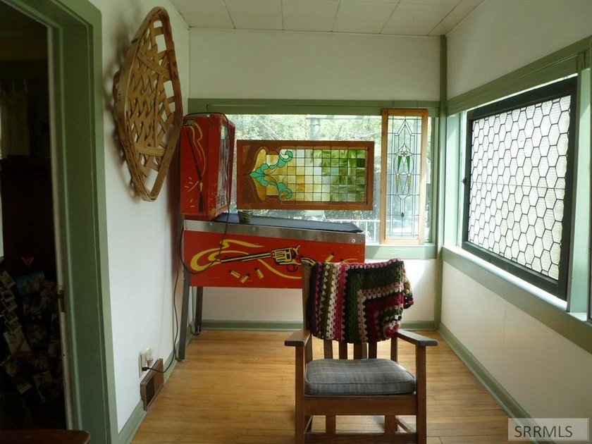 A must see, to appreciate this one of a kind Craftsman beautiful - photo 12