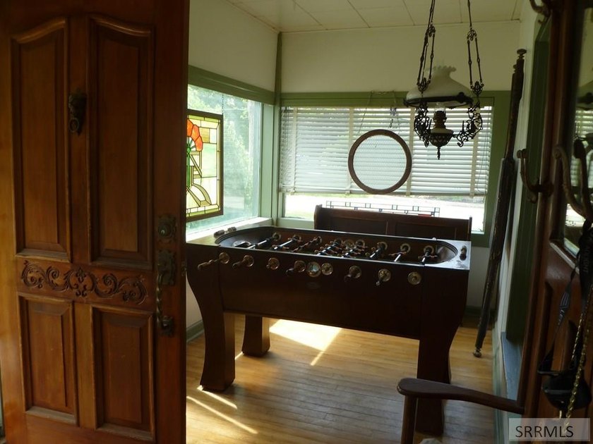 A must see, to appreciate this one of a kind Craftsman beautiful - photo 13