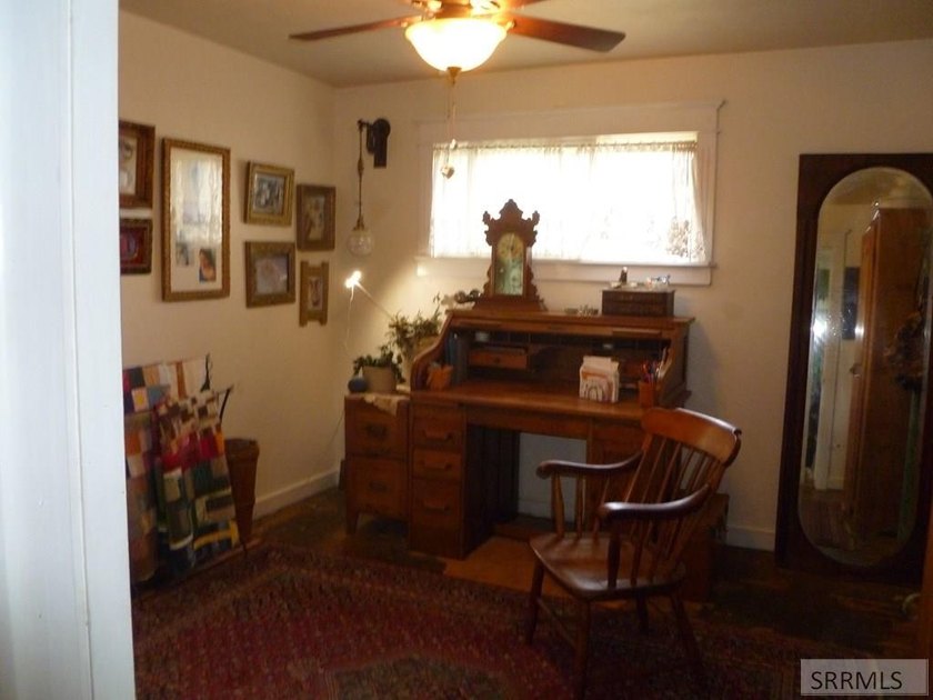 A must see, to appreciate this one of a kind Craftsman beautiful - photo 26