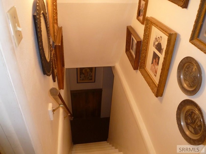 A must see, to appreciate this one of a kind Craftsman beautiful - photo 35