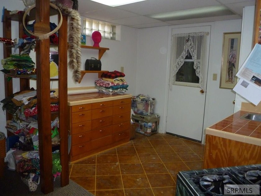 A must see, to appreciate this one of a kind Craftsman beautiful - photo 42