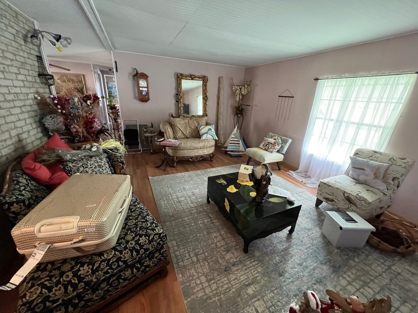 Retirement life made easy in sunny Port Saint Lucie, FL is just - photo 3