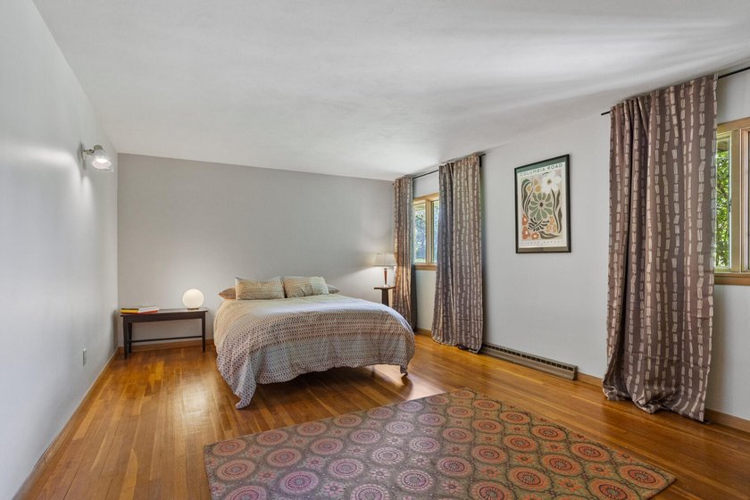 Mid Century sprawling home offers so many spaces to entertain - photo 11