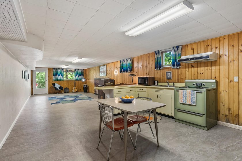 Mid Century sprawling home offers so many spaces to entertain - photo 23