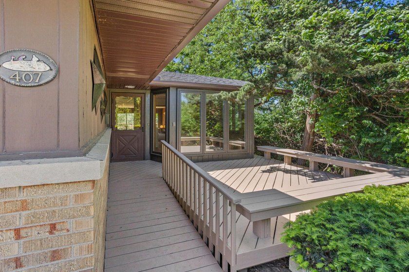 Mid Century sprawling home offers so many spaces to entertain - photo 35