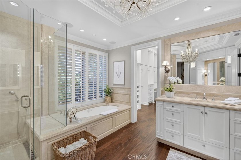 **Legacy by the Sea: A Rare Two-Residence Compound in Emerald - photo 38
